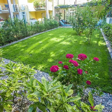 Apartment Bela *