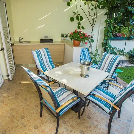 Apartment Bela